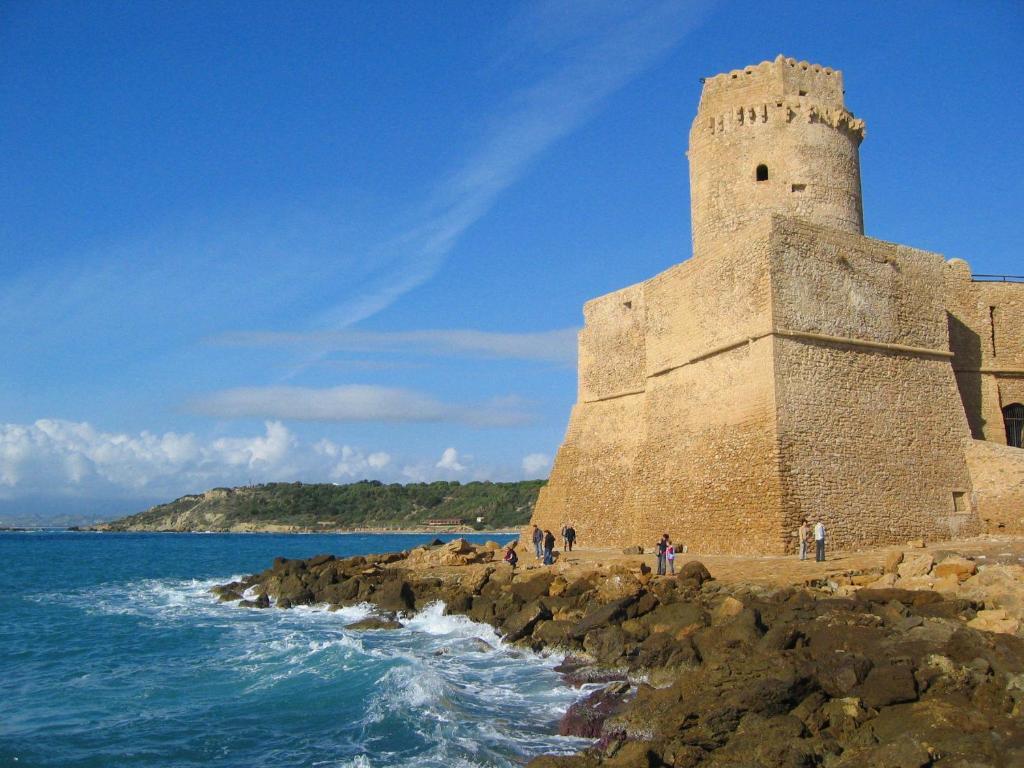 Agriturismo Torre Del Golfo Cropani Εξωτερικό φωτογραφία