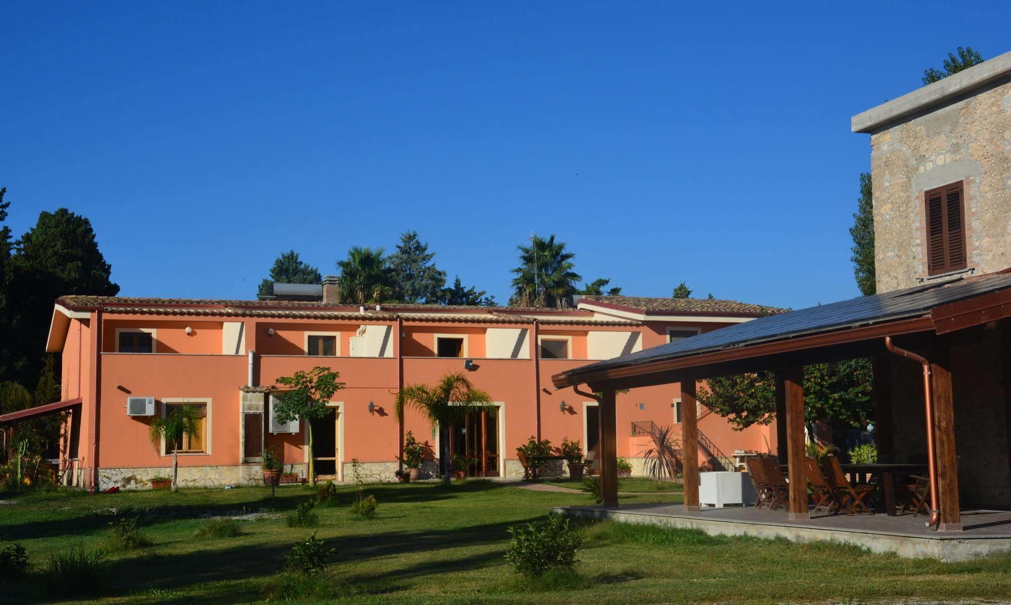 Agriturismo Torre Del Golfo Cropani Εξωτερικό φωτογραφία
